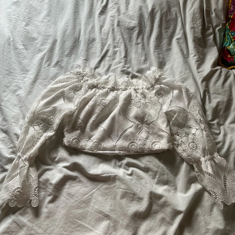 ❤️Blogger’s Favorite Aje off shoulder lace top - Picture 7 of 8